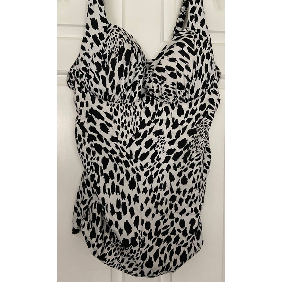NWT‎ Women's Lane Bryant Size 42C Bathing Suit Top - Picture 2 of 10